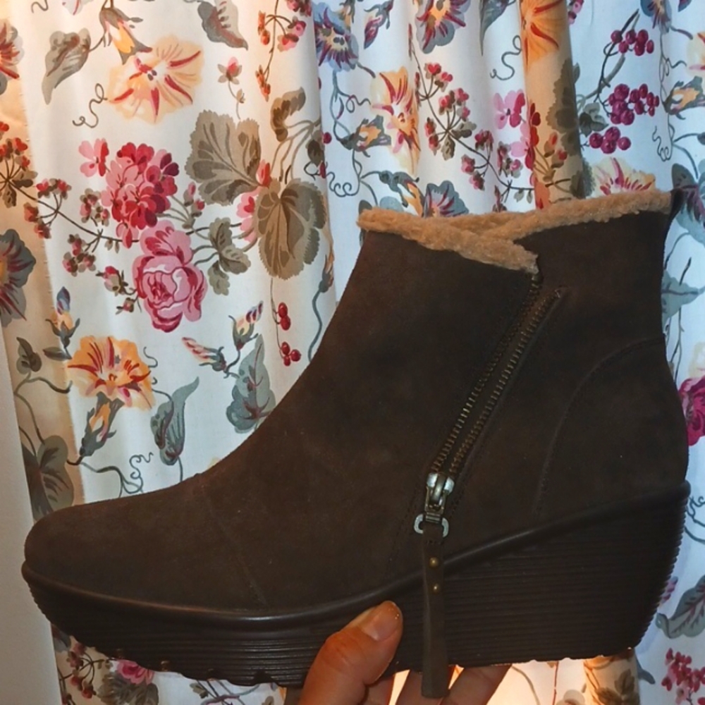 Platform boots